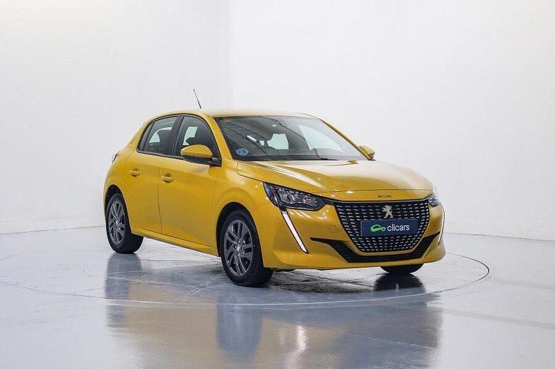 Usado Peugeot 208 Active 100 CV (73 kW) 2021 Amarillo Utilitario