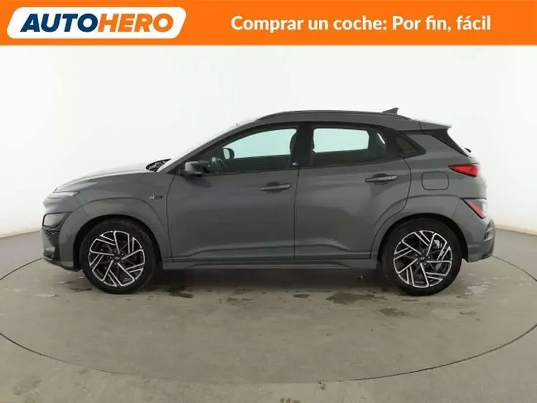 Usado Hyundai Kona N Line 120 CV (88 kW) 2022 Gris SUV