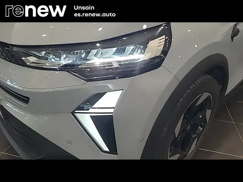 Usado Renault Captur Techno 145 CV (106 kW) 2025 Gris SUV