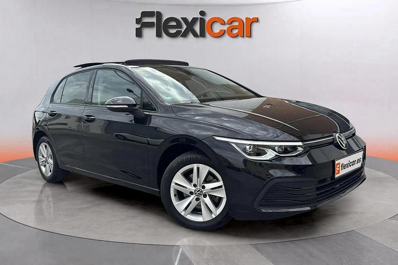 Negro Usado 2021 VW Golf VIII Life Berlina | 21.190 € (Super precio) - Imagen 1/4