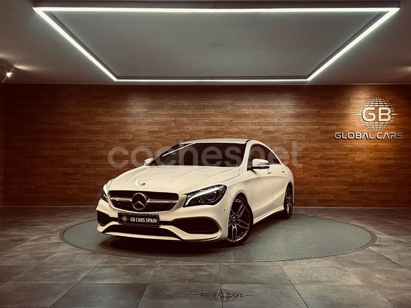 Blanco Usado 2017 Mercedes CLA200 Berlina | 23.999 € (Un poco caro) - Imagen 1/4
