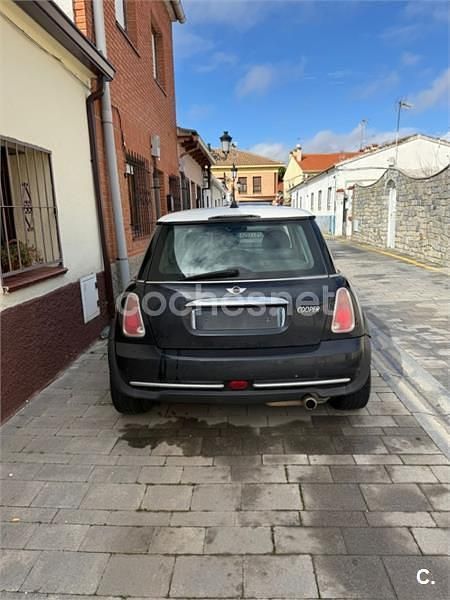 Usado Mini Cooper 116 CV (85 kW) 2006 Negro Utilitario