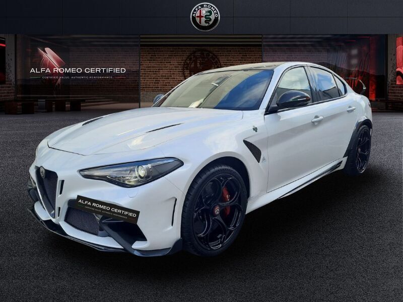 Blanco Usado 2022 Alfa Romeo Giulia Berlina | 375.000 € - Imagen 1/4