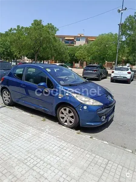Usado Peugeot 207 110 CV (80 kW) 2006 Azul Berlina