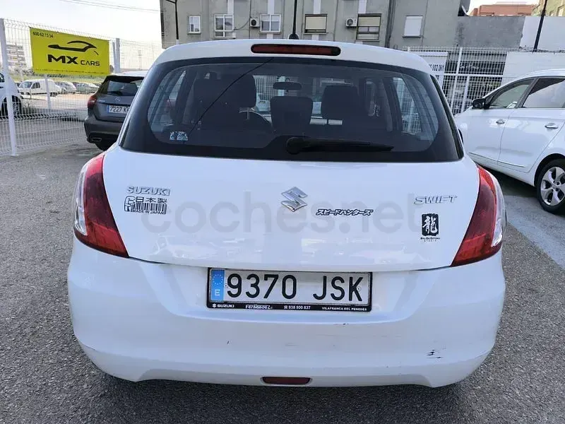 Usado Suzuki Swift GL 75 CV (55 kW) 2016 Blanco Utilitario