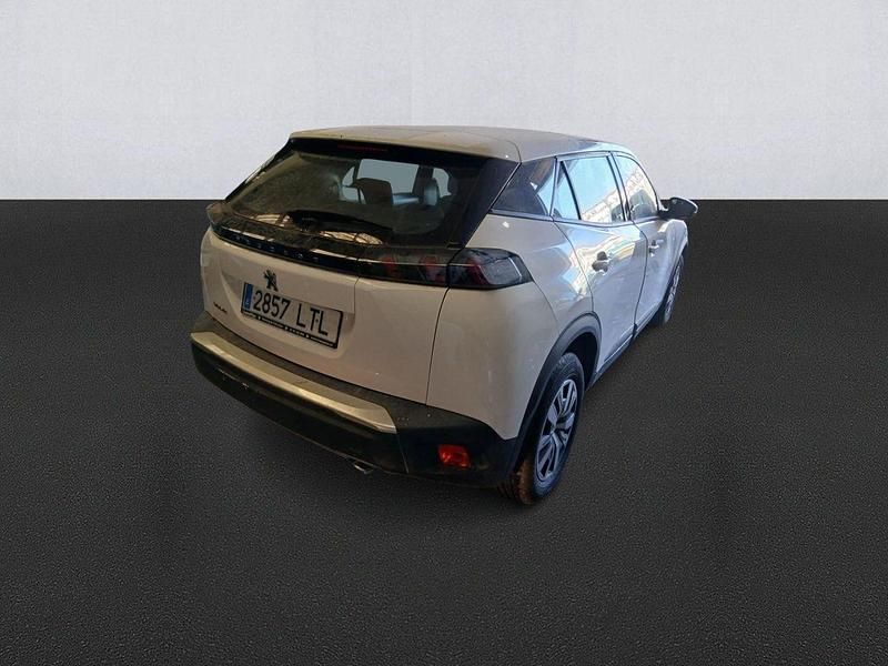 Usado Peugeot 2008 Active 110 CV (80 kW) 2021 Blanco SUV