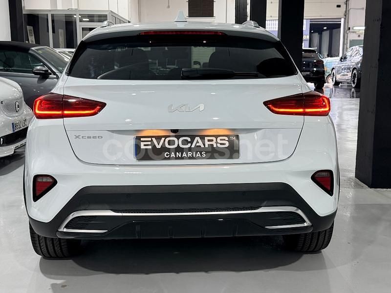 Usado Kia XCeed 136 CV (100 kW) 2023 Blanco SUV