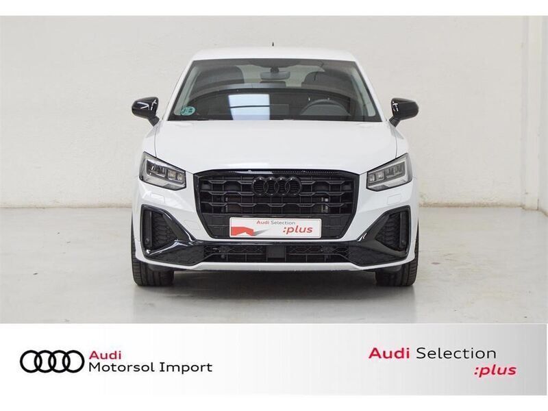 Usado Audi Q2 Ambiente 150 CV (110 kW) 2022 Blanco SUV