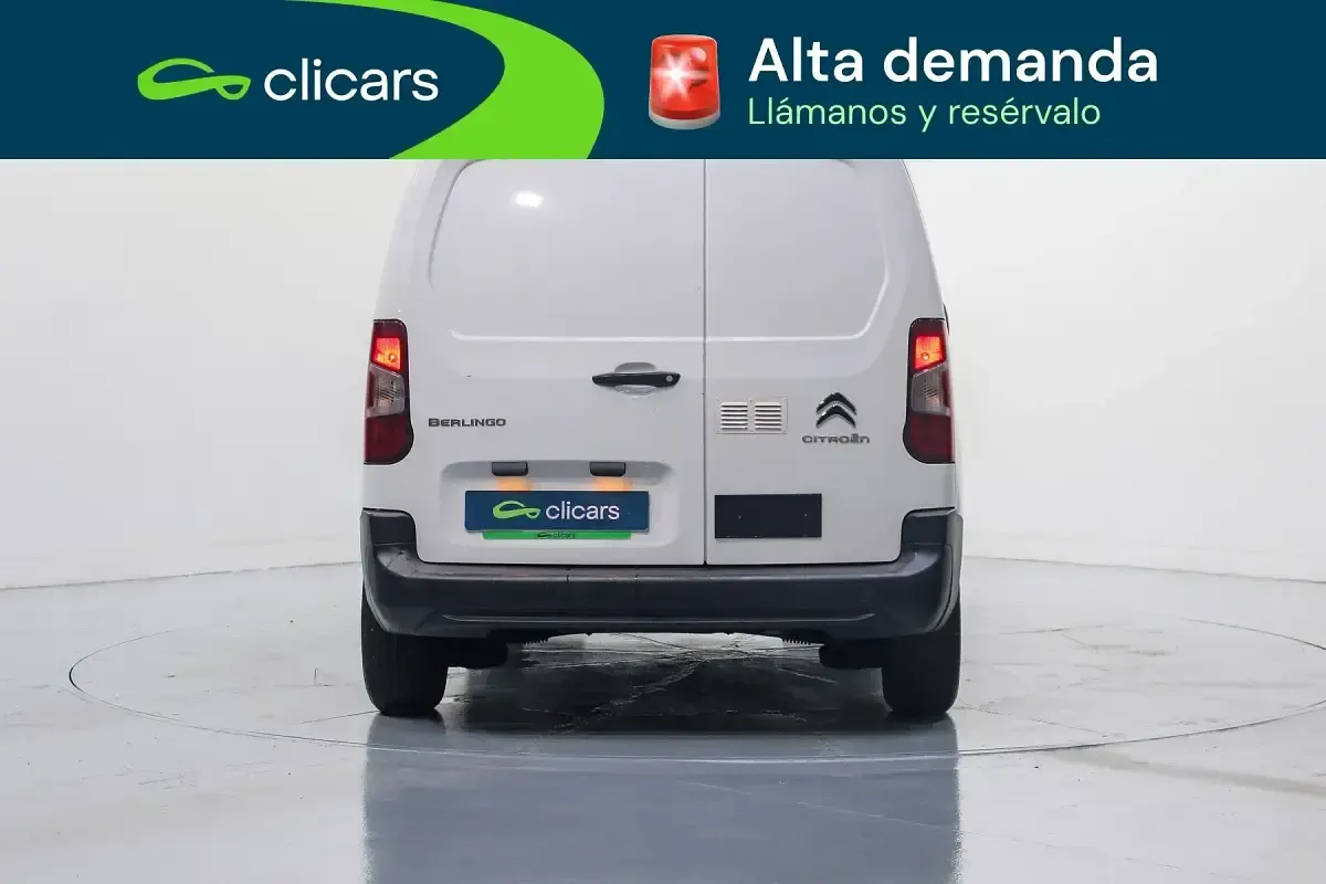 Usado Citroën Berlingo 100 CV (73 kW) 2022 Blanco Monovolumen