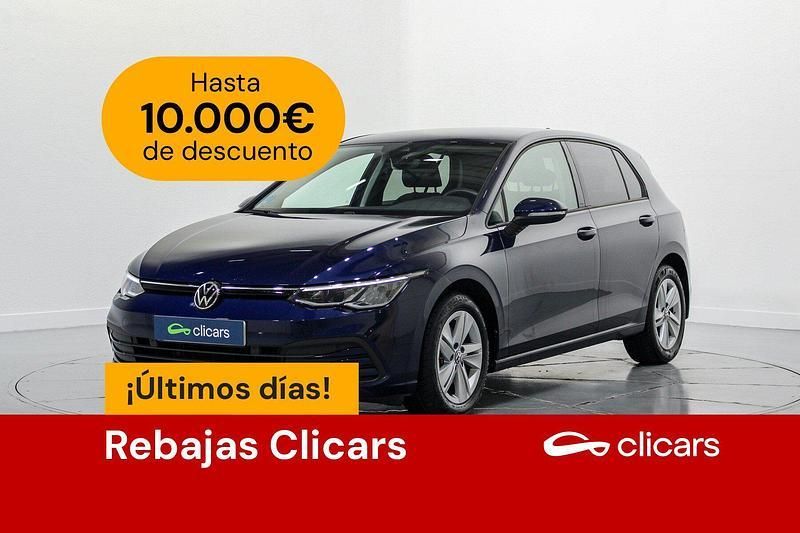 Azul Usado 2021 VW Golf VIII Life Berlina | 19.990 € (Buen precio) - Imagen 1/4