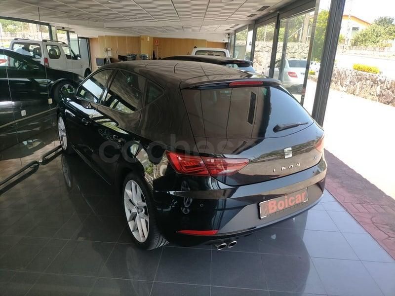 Usado Seat Leon FR 184 CV (135 kW) 2017 Negro Berlina
