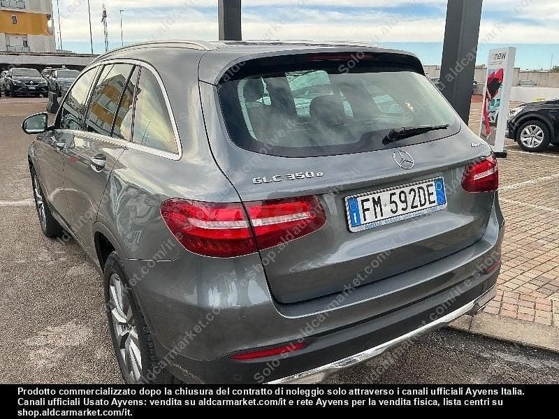 Usado Mercedes GLC350 320 CV (235 kW) 2017 Gris / plata SUV