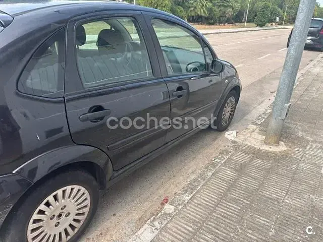 Usado Citroën C3 Exclusive 75 CV (55 kW) 2005 Negro Berlina