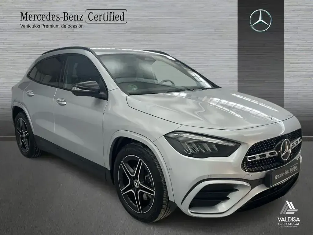 Brugt Mercedes GLA200 AMG line 150 HK (110 kW) 2025 Grå SUV