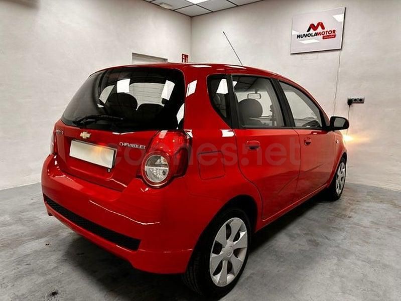 Usado Chevrolet Aveo LS 101 CV (74 kW) 2011 Rojo Berlina