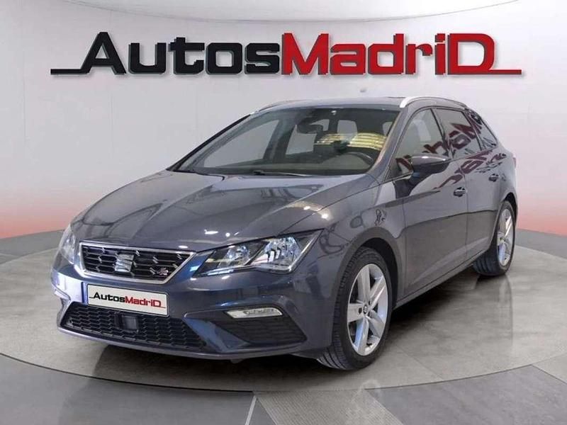 Usado Seat Leon ST FR 131 CV (96 kW) 2020 Gris Familiar