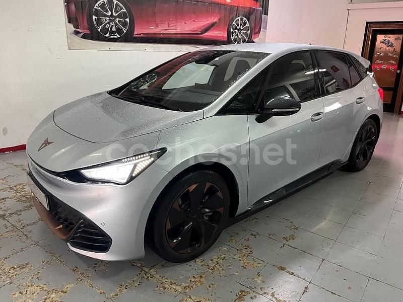 Eléctrico Usado 2025 Cupra Born e-Boost Utilitario | 26.999 € (Buen precio) - Imagen 1/4