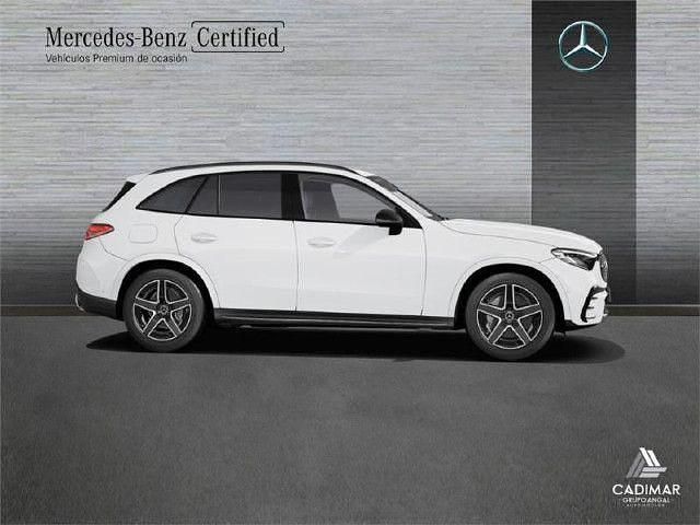 Usado Mercedes GLC220 AMG line 197 CV (144 kW) 2025 Blanco polar SUV