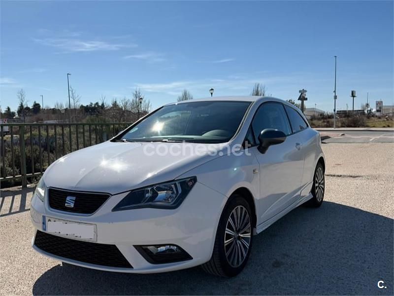 Usado Seat Ibiza SC CONNECT 95 CV (69 kW) 2015 Blanco Utilitario