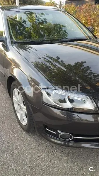 Usado Audi A3 Ambition 140 CV (102 kW) 2012 Negro Utilitario