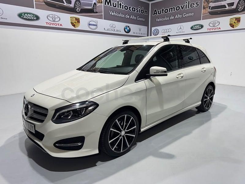 Usado Mercedes B200 136 CV (100 kW) 2015 Blanco Monovolumen