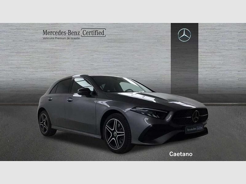 Usado Mercedes A200 150 CV (110 kW) 2025 Gris Berlina