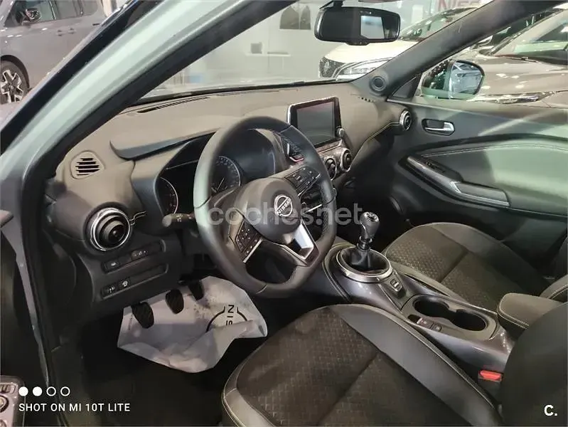 Usado Nissan Kiiro 114 CV (83 kW) 2022 Gris / plata SUV