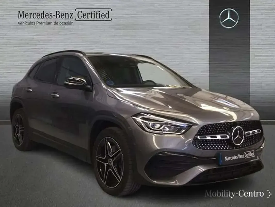 Usado Mercedes GLA250 218 CV (160 kW) 2022 Gris SUV
