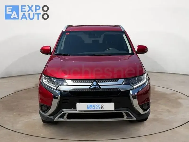 Usado Mitsubishi Outlander Motion 150 CV (110 kW) 2019 Rojo SUV