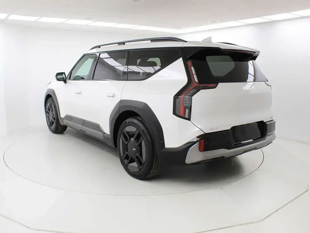 Usado Kia EV9 GT-Line 8 kW (11 CV) 2025 Blanco SUV