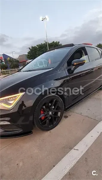 Usado Seat Leon FR 150 CV (110 kW) 2018 Negro Berlina
