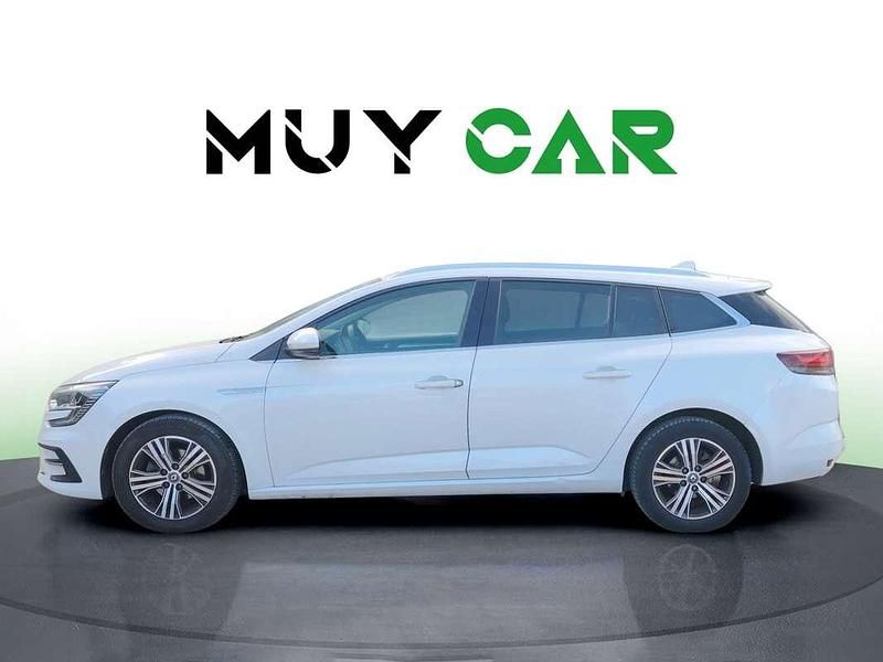 Usado Renault Mégane GrandTour Techno 116 CV (85 kW) 2022 Blanco Familiar