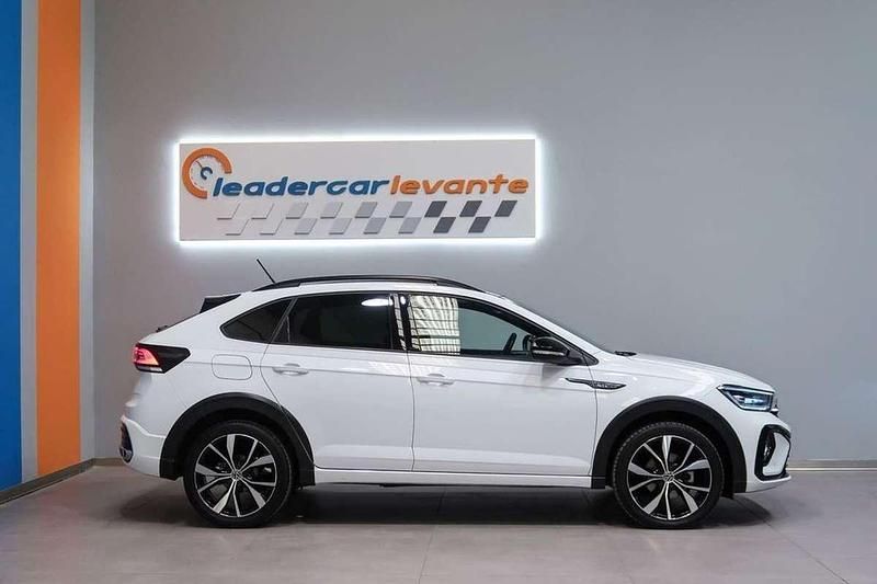 Usado VW Taigo R-line 111 CV (81 kW) 2023 Blanco SUV