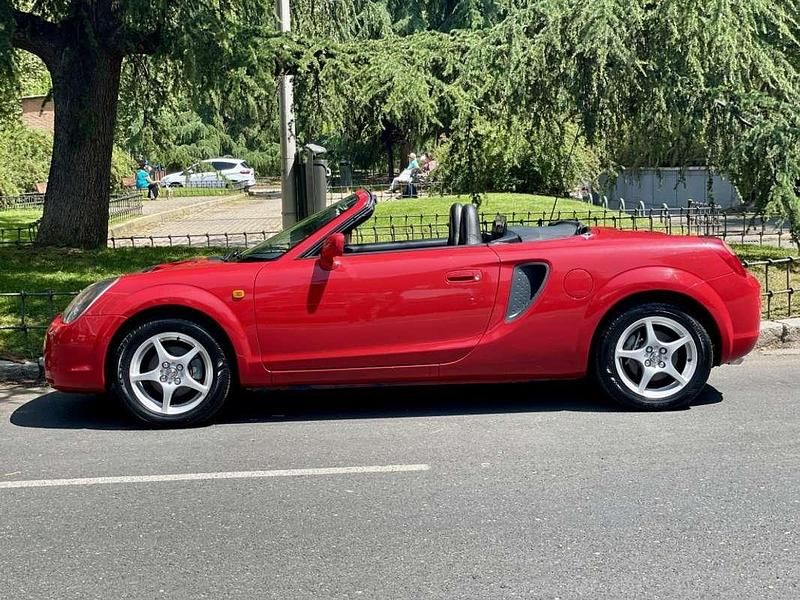 Rojo Usado 2002 Toyota MR2 Coupe | 14.980 € - Imagen 1/4