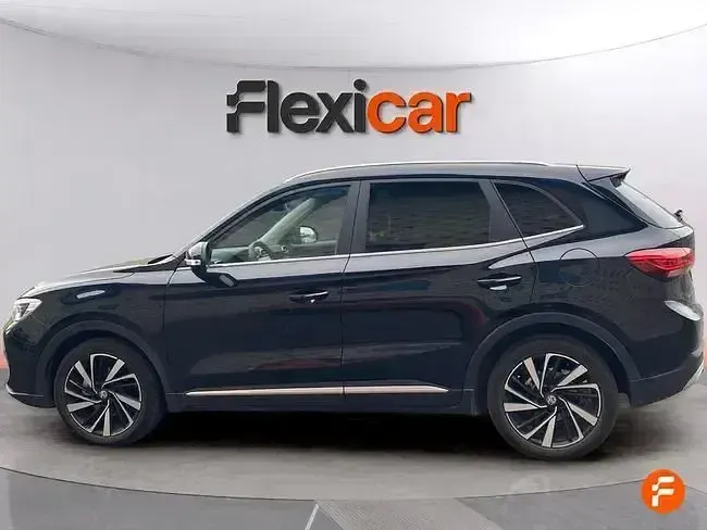 Usado MG ZS Luxury 197 CV (144 kW) 2024 Negro SUV