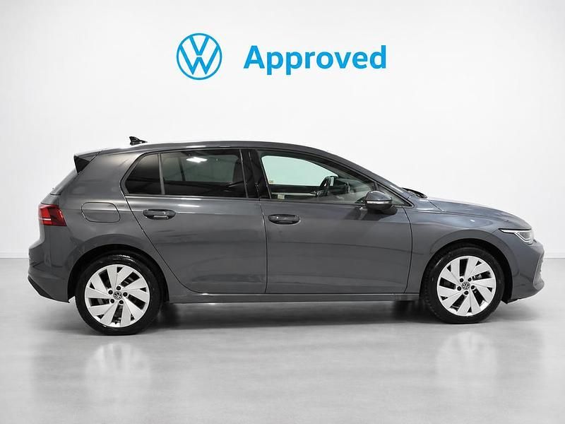 Occasion VW Golf VIII 116 ch (85 kW) 2025 Gris Berline