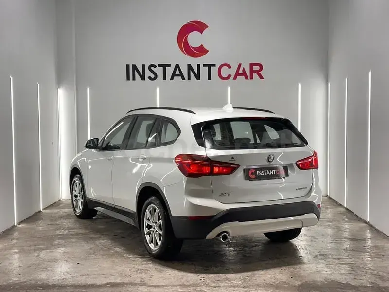 Usado BMW X1 136 CV (100 kW) 2021 Blanco SUV