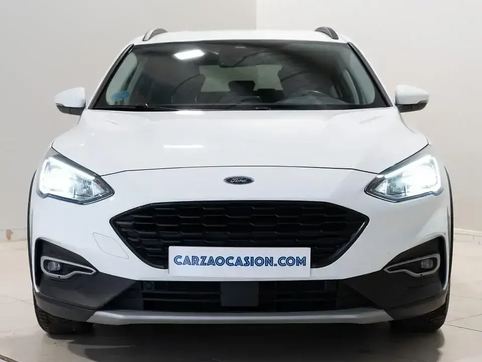 Usado Ford Focus Active 155 CV (114 kW) 2022 Blanco Berlina