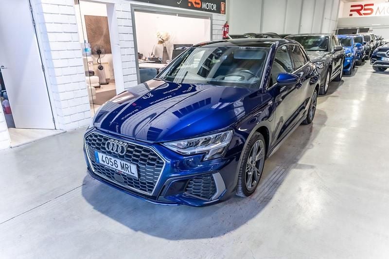 Azul Usado 2021 Audi A3 Sportback e-tron S-Line Utilitario | 25.900 € (Precio justo) - Imagen 1/4