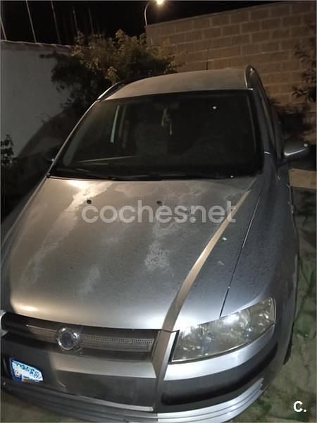 Gris / plata Usado 2006 Fiat Stilo Dynamic Familiar | 1000 € (Buen precio) - Imagen 1/4