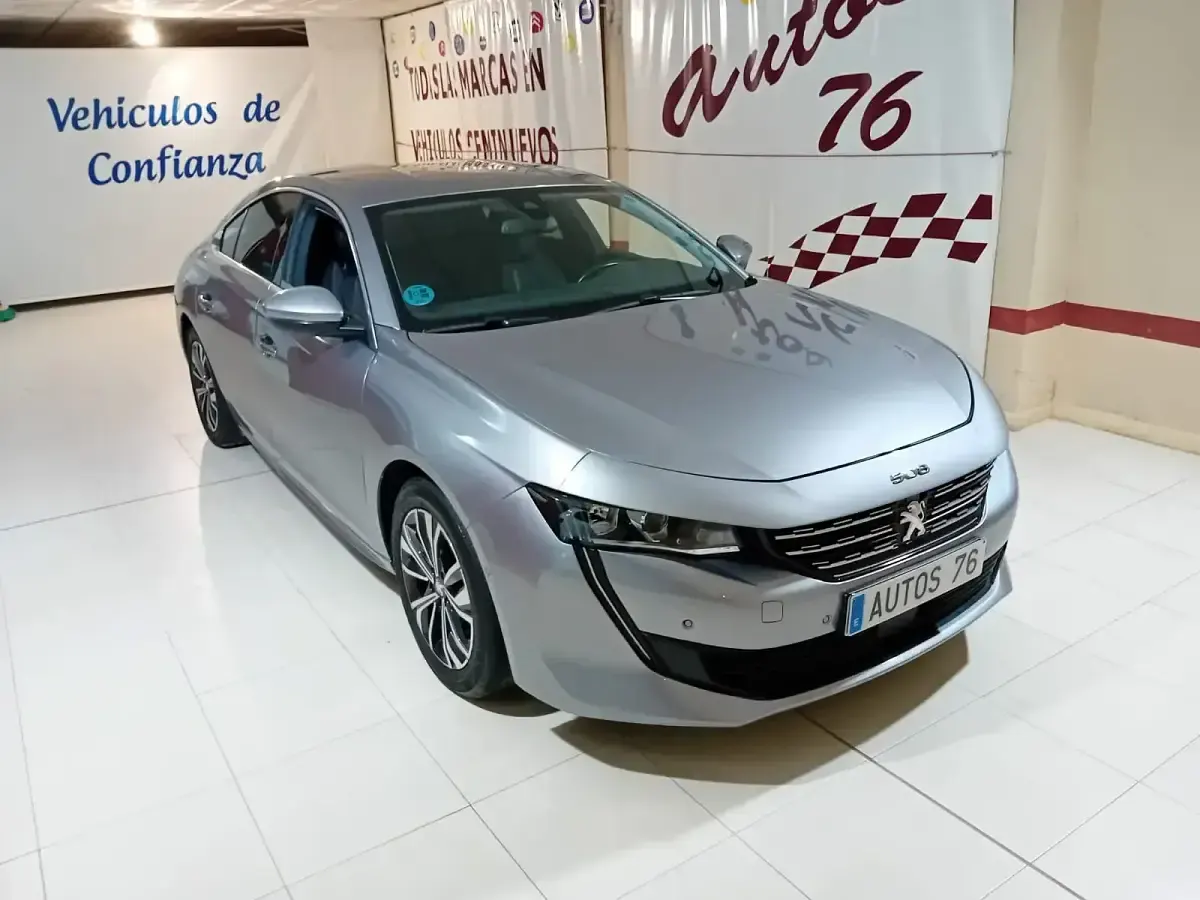 Usado Peugeot 508 Active 130 CV (95 kW) 2021 Gris
