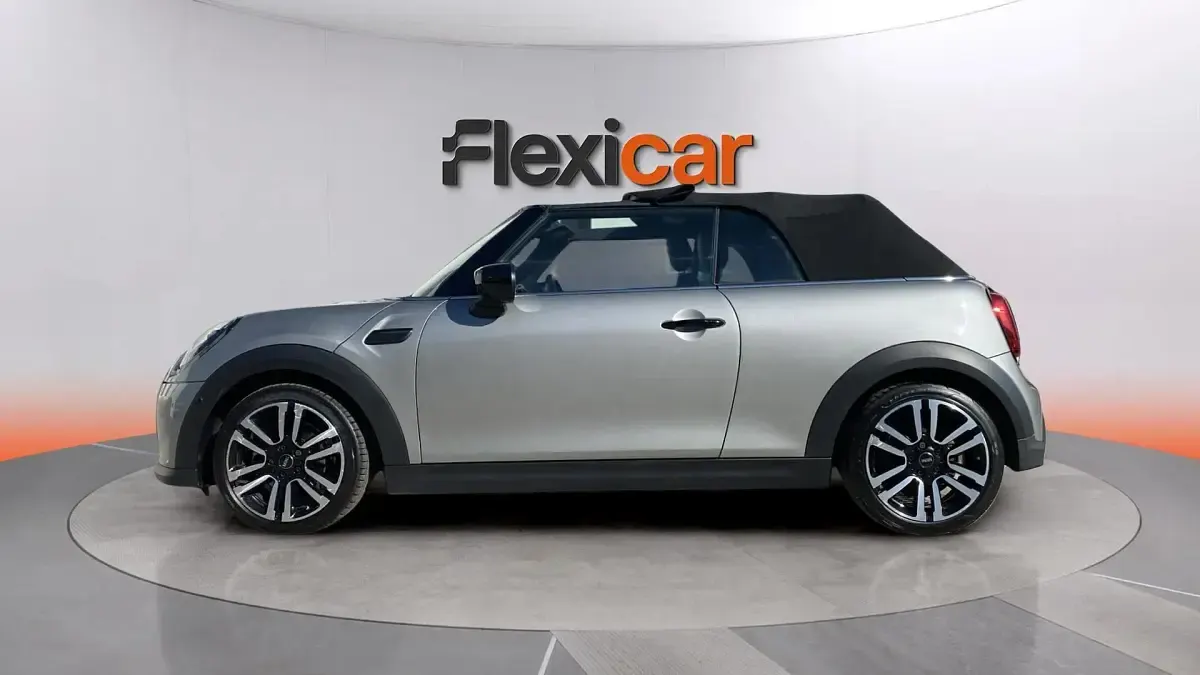 Usado Mini Cooper 135 kW (184 CV) 2023 Gris Utilitario