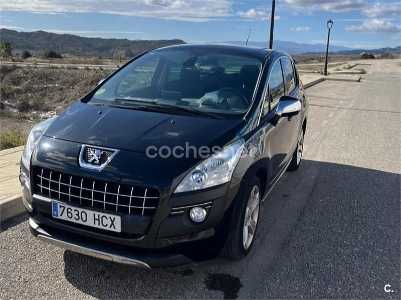 Usado Peugeot 3008 Sport 112 CV (82 kW) 2011 Negro Familiar