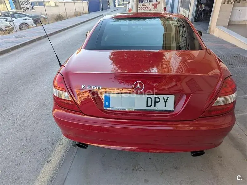 Usado Mercedes SLK200 163 CV (119 kW) 2005 Rojo Descapotable