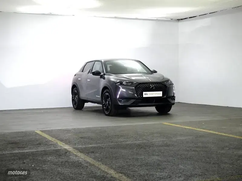 Usado DS Automobiles DS3 Performance Line Plus 130 CV (95 kW) 2023 Gris SUV