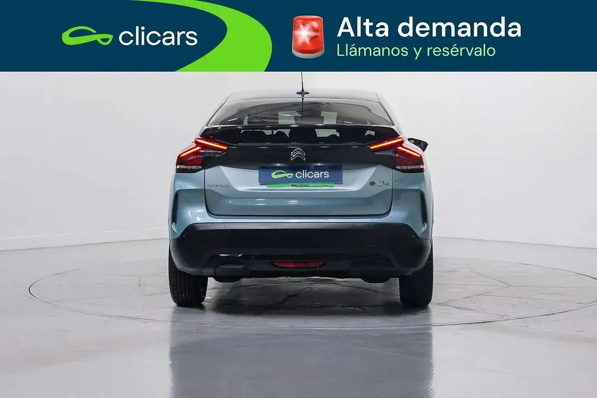 Usado Citroën e-C4 Shine 100 kW (136 CV) 2022 Azul Berlina