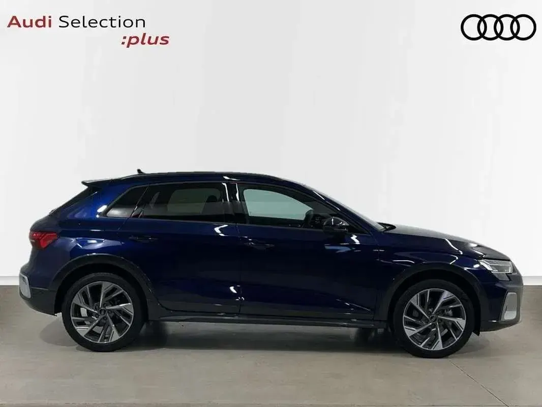 Usado Audi A3 150 CV (110 kW) 2025 Azul SUV