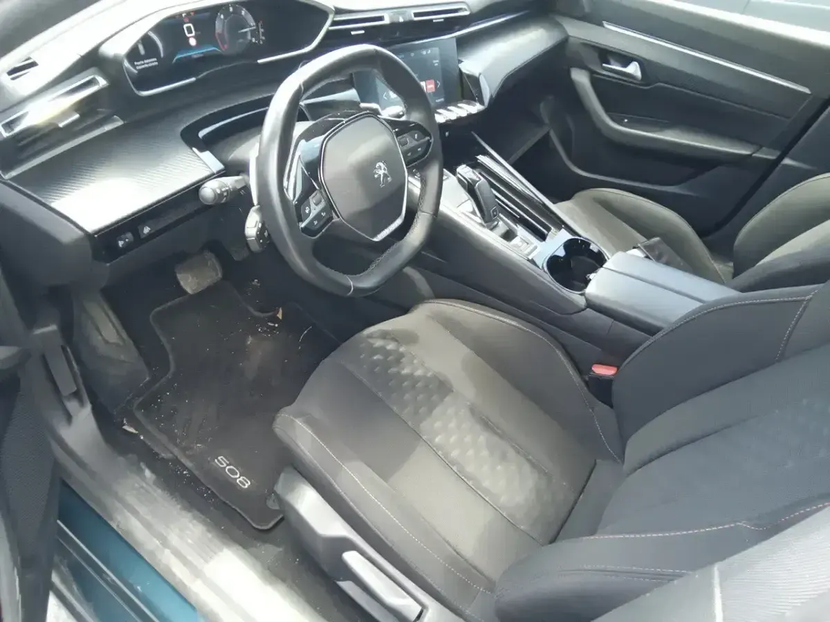 Usado Peugeot 508 Active 131 CV (96 kW) 2021 Azul Berlina