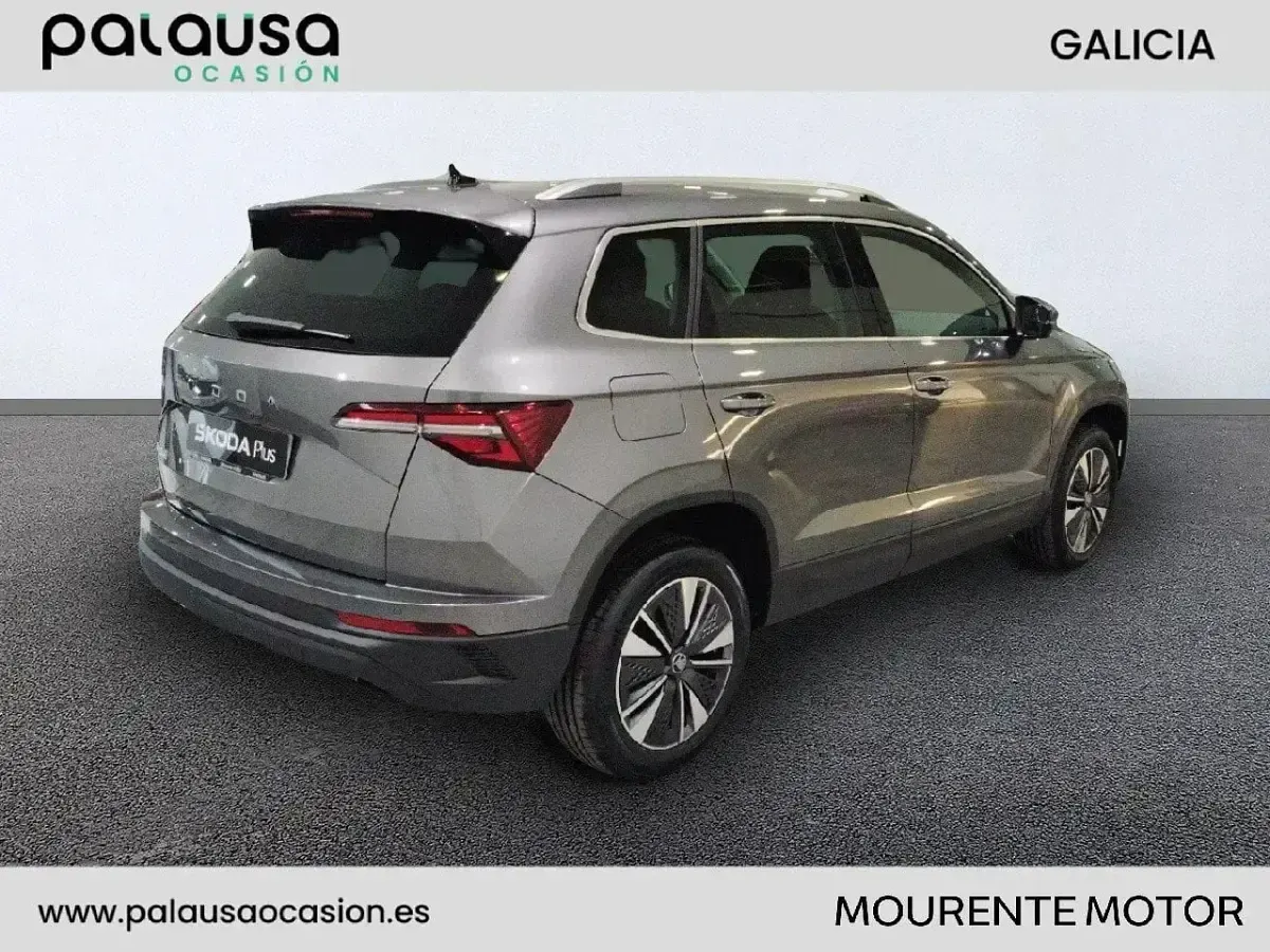 Begagnad Skoda Karoq Selection 150 HK (110 kW) 2026 Grå SUV