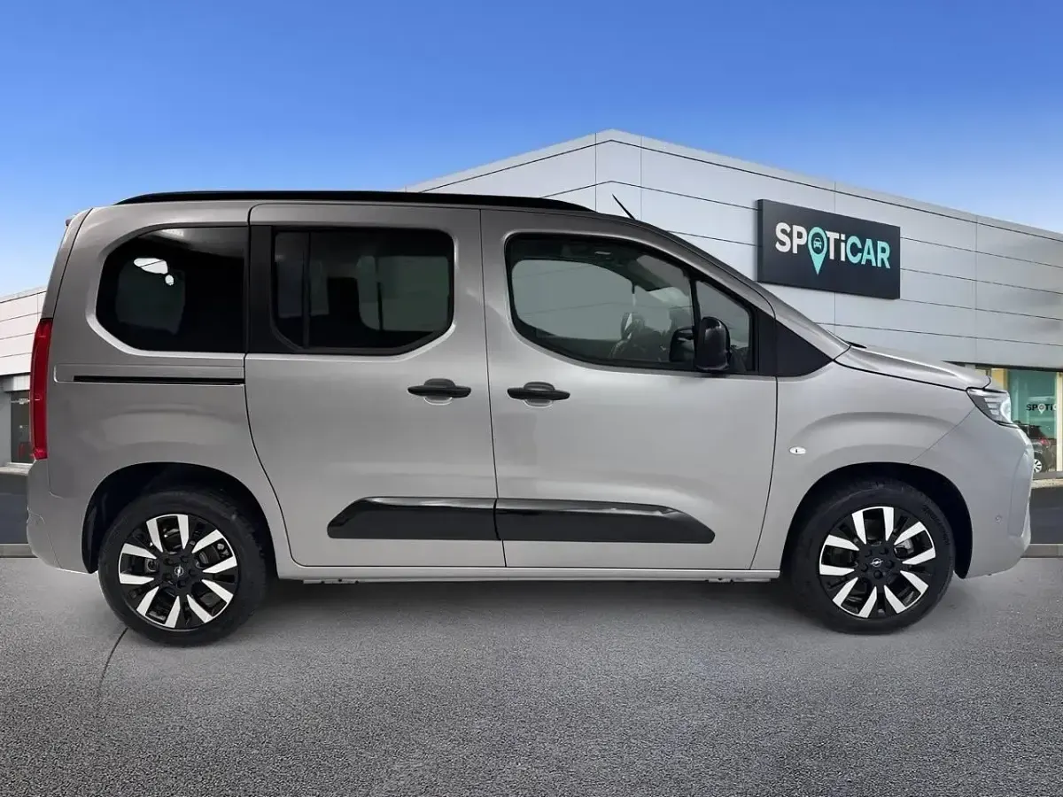 Nuevo Opel Combo 130 CV (95 kW) 2026 Gris Monovolumen